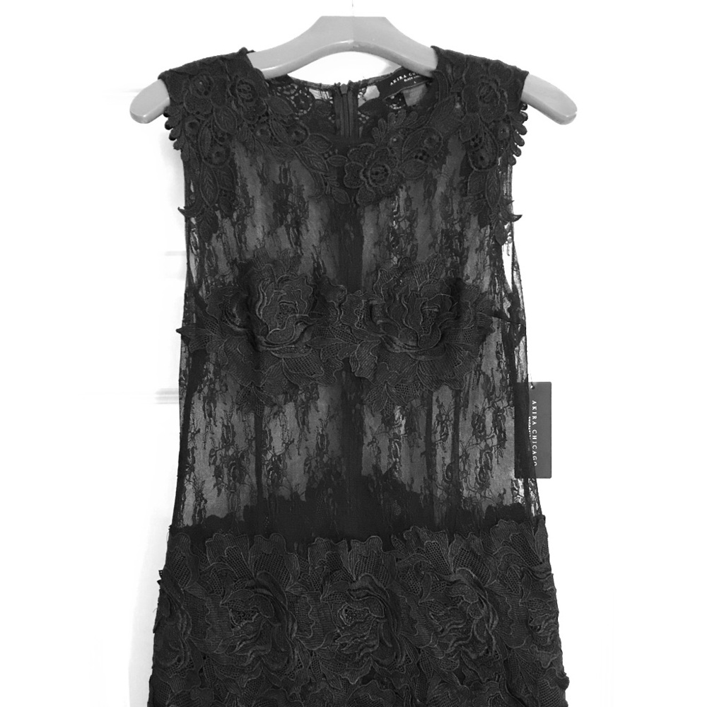 NWT Akira Chicago stunner!